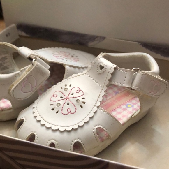 Sesame Street Toddler Shoes - Picture 2 of 5